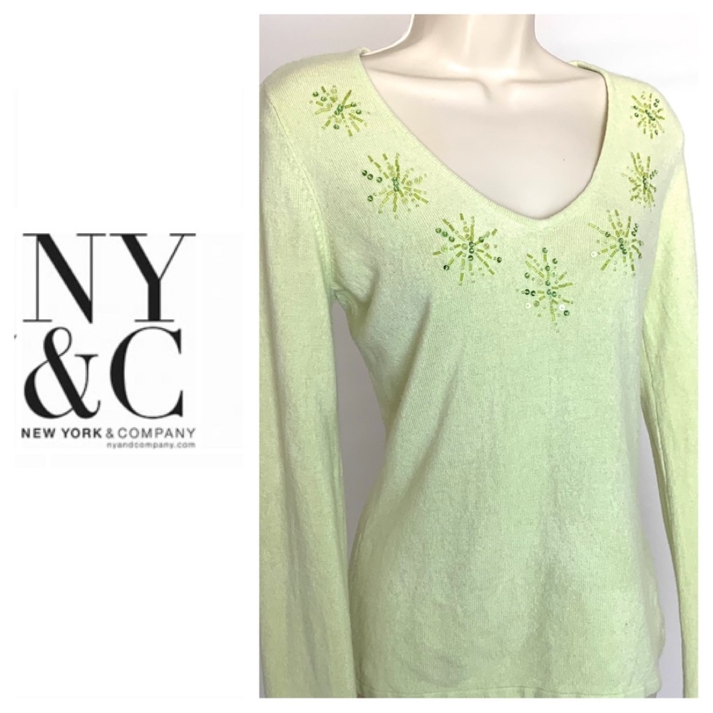NY & CO V Neck Sweater